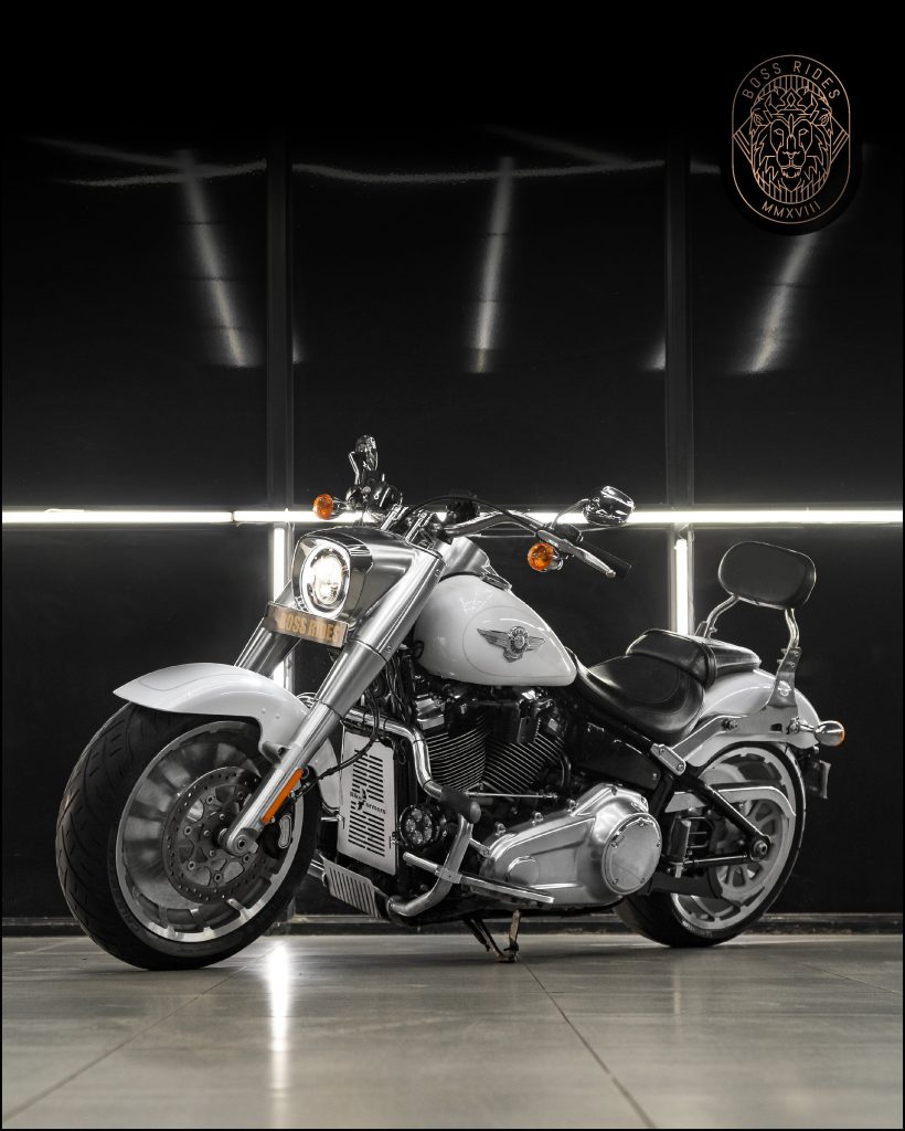 Harley davidson fatboy white on sale